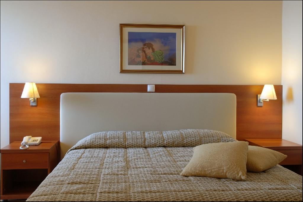 Hotel Nissaki Beach Nisaki  Rom bilde